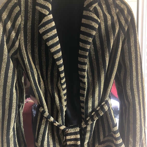 Blazer - Picture 2 of 3
